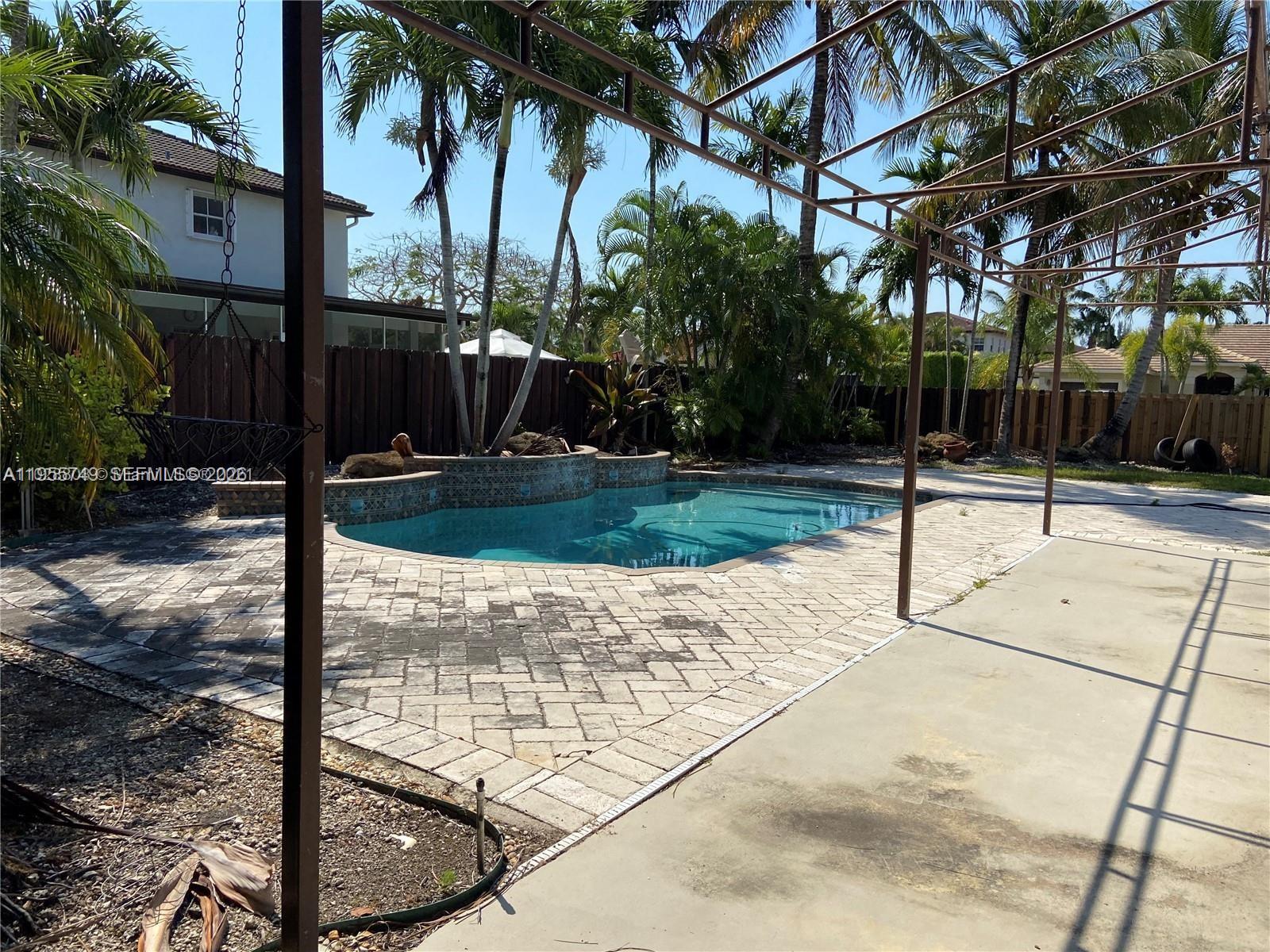 18121 Southwest 152nd Court Miami, FL 33187 - Photo 11 of 17