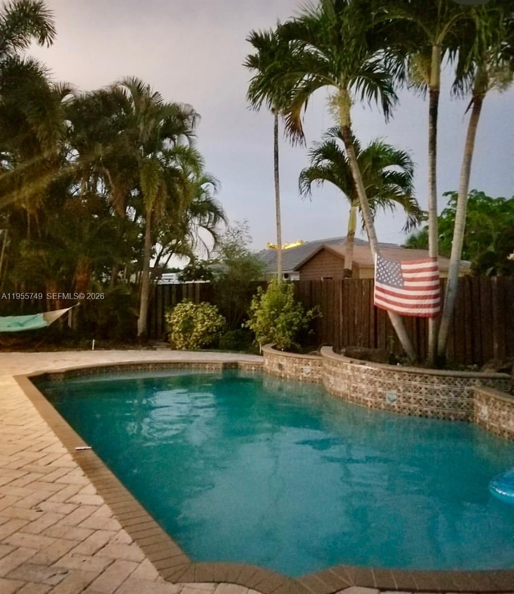 18121 Southwest 152nd Court Miami, FL 33187 - Photo 16 of 17