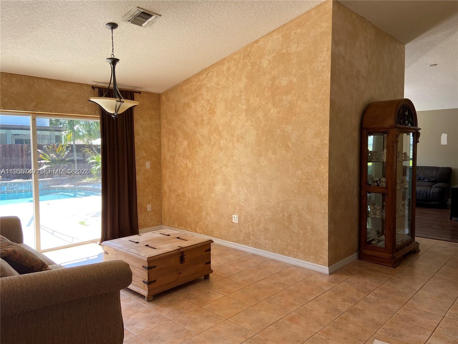 18121 Southwest 152nd Court Miami, FL 33187 - Photo 5 of 17