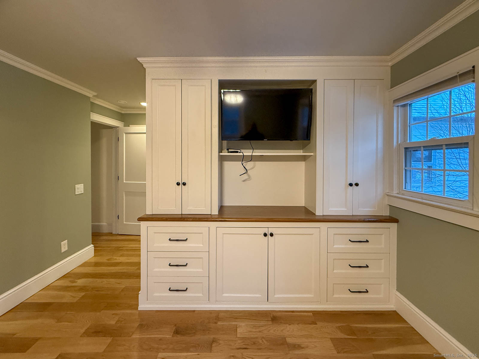 2 Maple Lane New Fairfield, CT 06812 - Photo 12 of 35 a view of kitchen with wooden floor