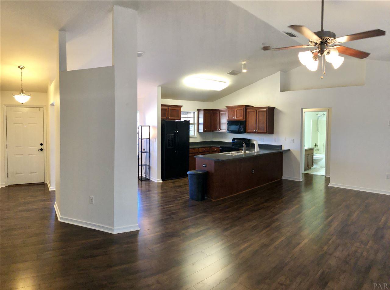 5829 Rustic Ridge Circle Milton, FL 32570 - Photo 13 of 24