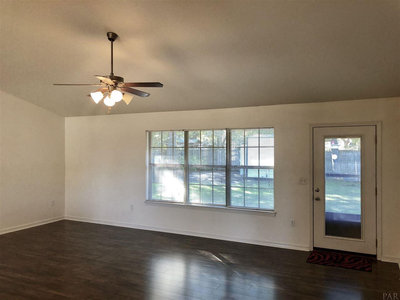5829 Rustic Ridge Circle Milton, FL 32570 - Photo 6 of 24