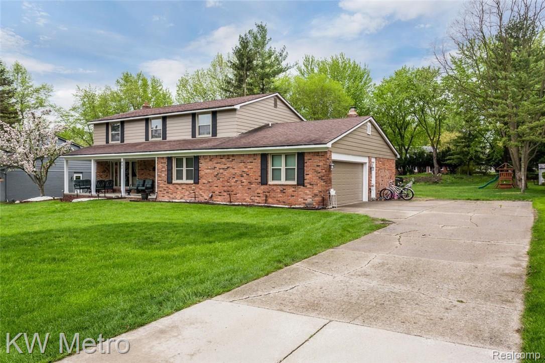 801 Bridgestone Drive Rochester, MI 48309 - Photo 23 of 29 801 Bridgestone Dr Rochester-large-027-28-801 Bridgestone Drive-1500x1000-72dpi.jpg