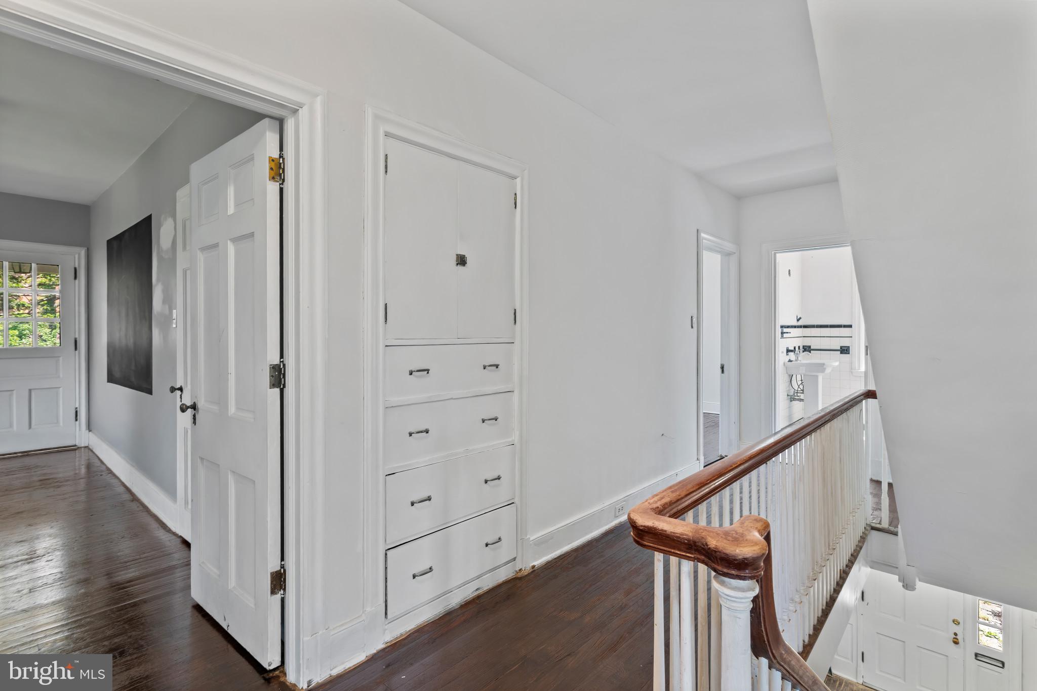 2316 Midland Road Harrisburg, PA 17104 - Photo 10 of 50