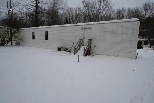 $189,900 | 128 Valley View Road, Conway, NH 03860