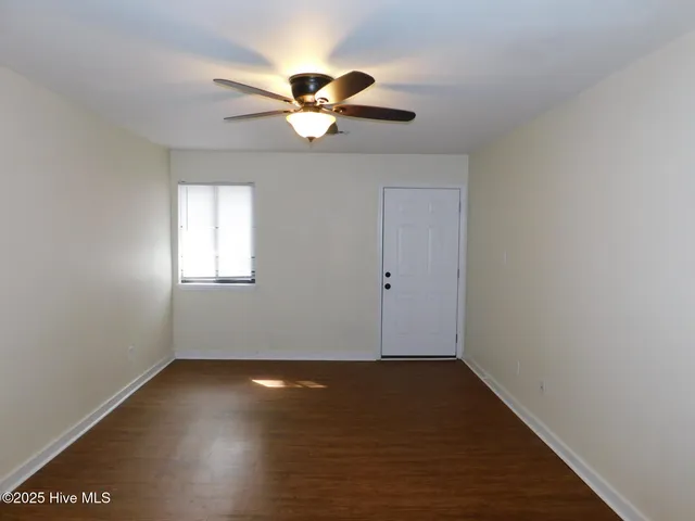 $1,155 | 201 Shipman Road, Unit 38, Havelock, NC 28532