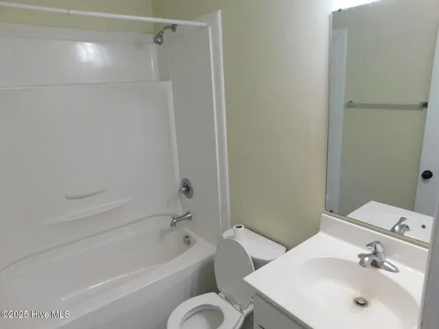 $1,155 | 201 Shipman Road, Unit 38, Havelock, NC 28532