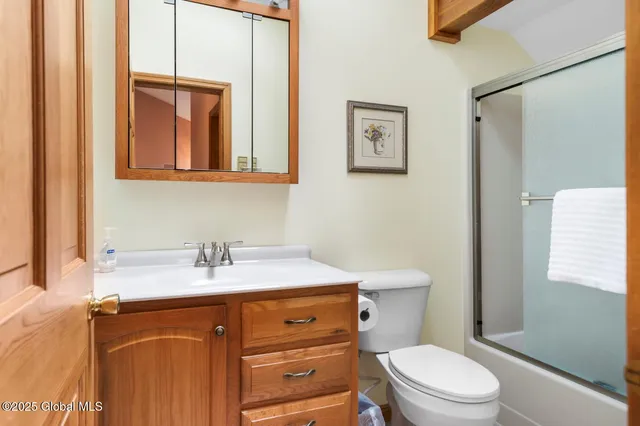 $679,000 | 13 B Hummingbird Circle, Horicon, NY 12808