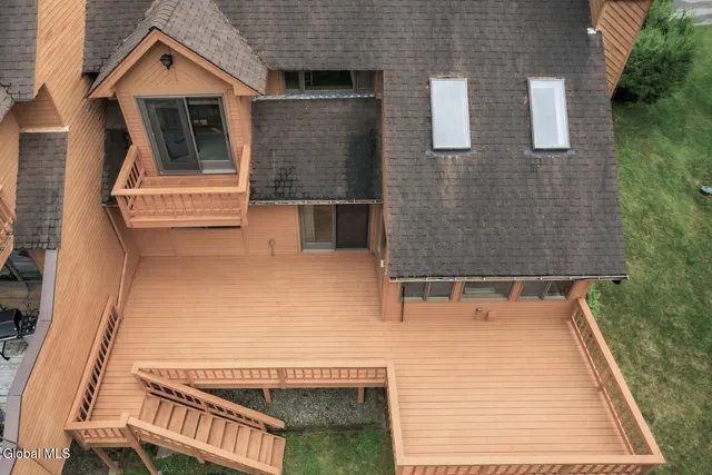 $679,000 | 13 B Hummingbird Circle, Horicon, NY 12808