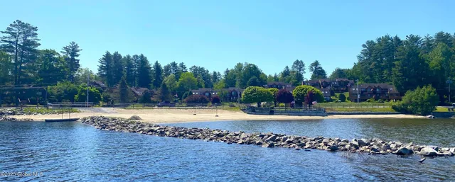 $679,000 | 13 B Hummingbird Circle, Horicon, NY 12808