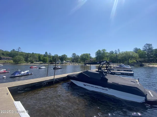 $679,000 | 13 B Hummingbird Circle, Horicon, NY 12808