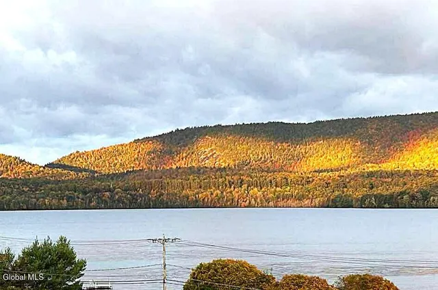 $649,000 | 13 B Hummingbird Circle, Horicon, NY 12808