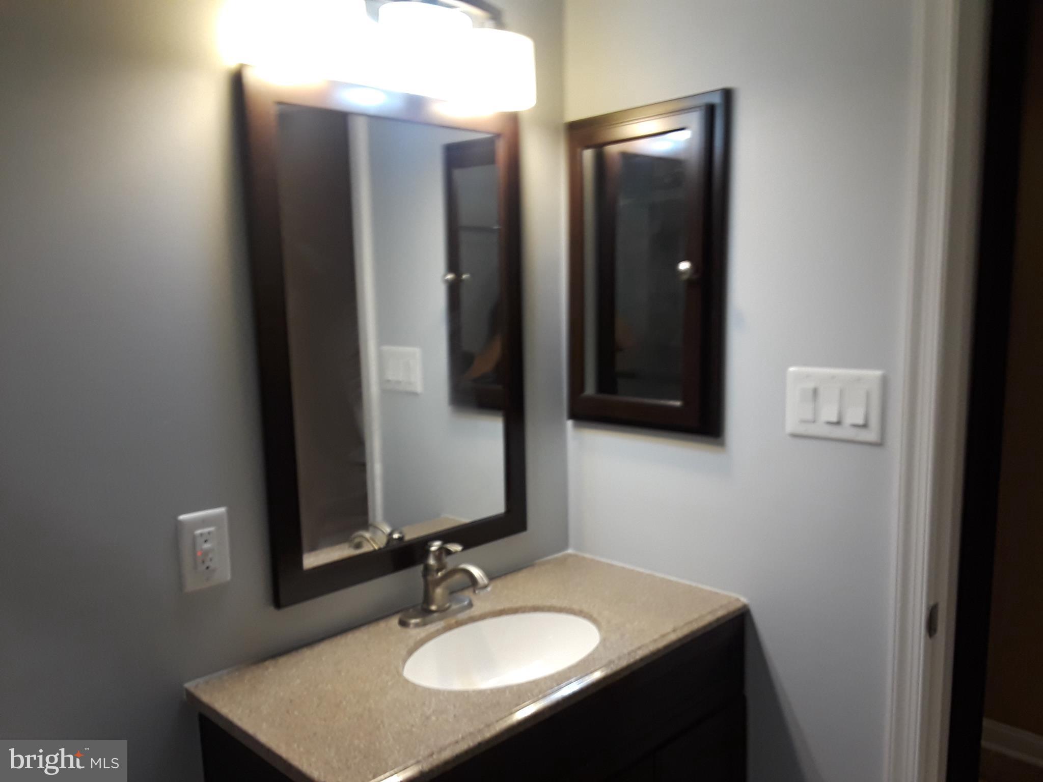 352 Luchase Road Linden, VA 22642 - Photo 21 of 30 Bath