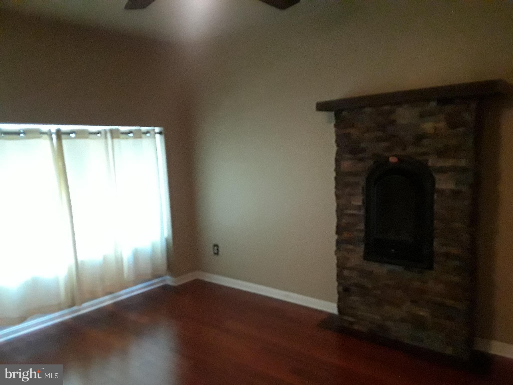 352 Luchase Road Linden, VA 22642 - Photo 26 of 30 Sitting Area