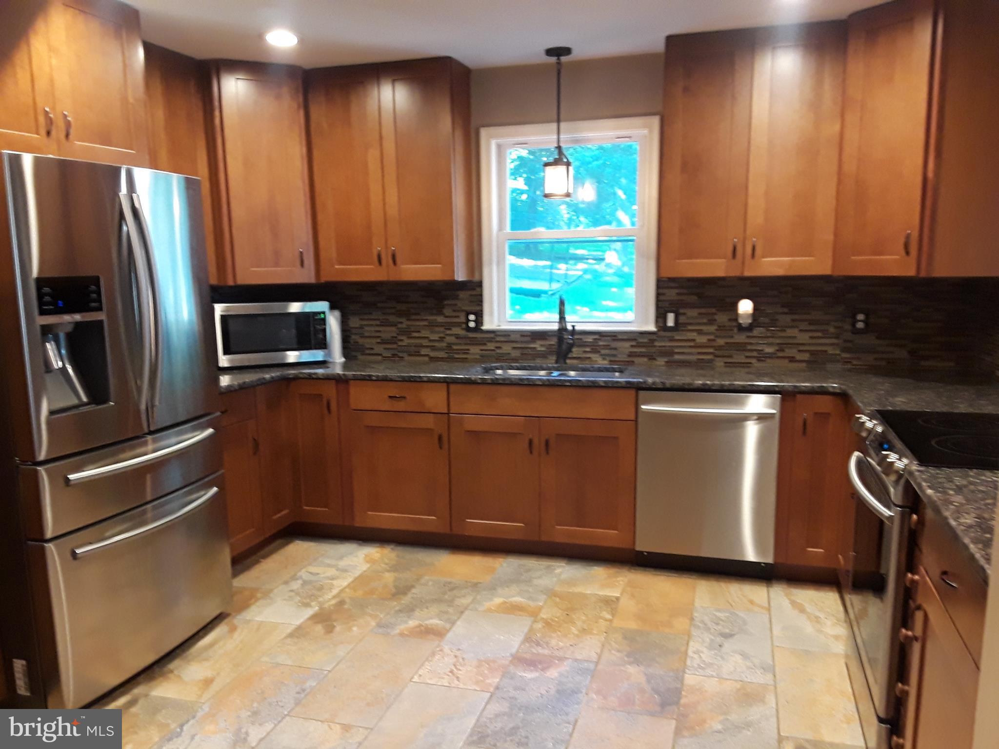 352 Luchase Road Linden, VA 22642 - Photo 8 of 30 Kitchen