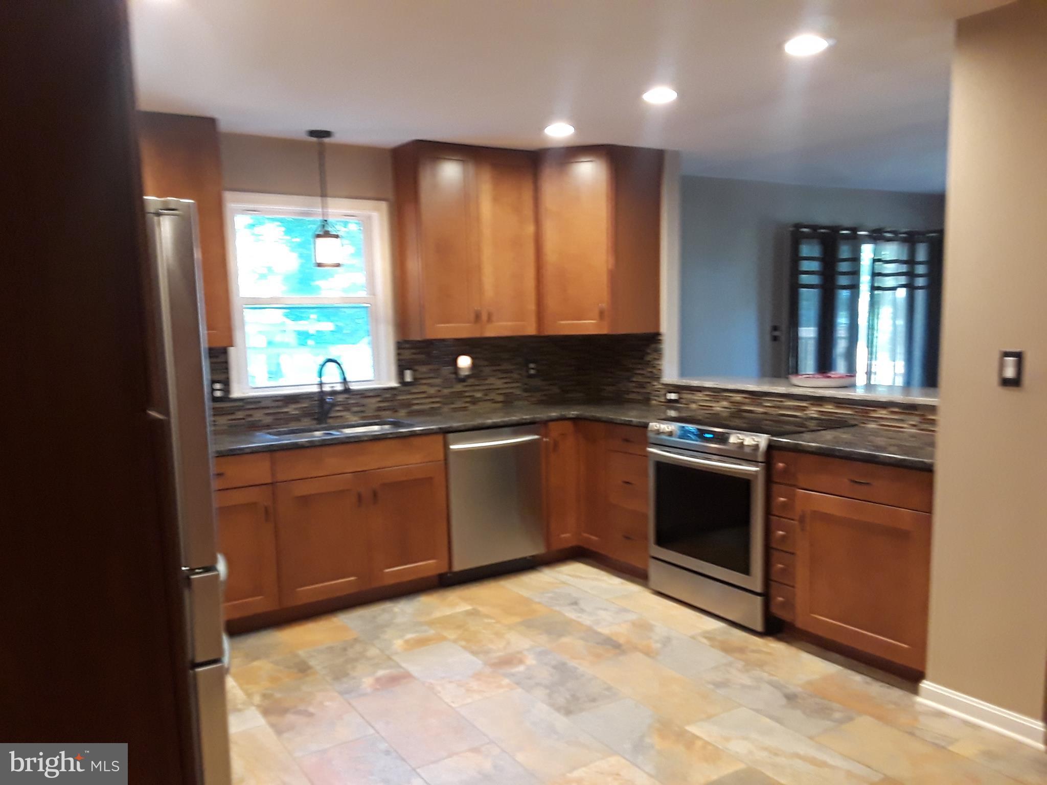 352 Luchase Road Linden, VA 22642 - Photo 10 of 30 Kitchen