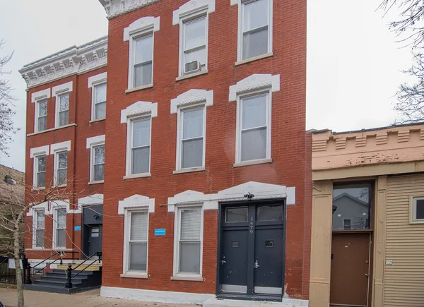 $2,100 | 1479 West Huron Street, Unit 2R, Chicago, IL 60642