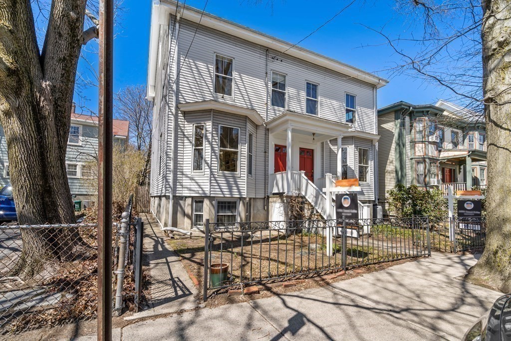 27 Roberts Road, Unit 27 Cambridge, MA 02138 - Photo 31 of 42
