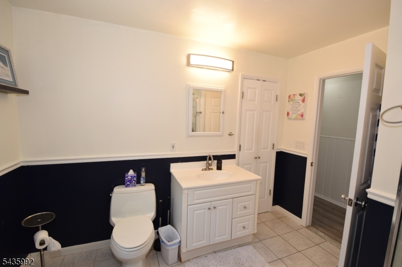 567 Foothill Road Bridgewater, NJ 08807 - Photo 28 of 37