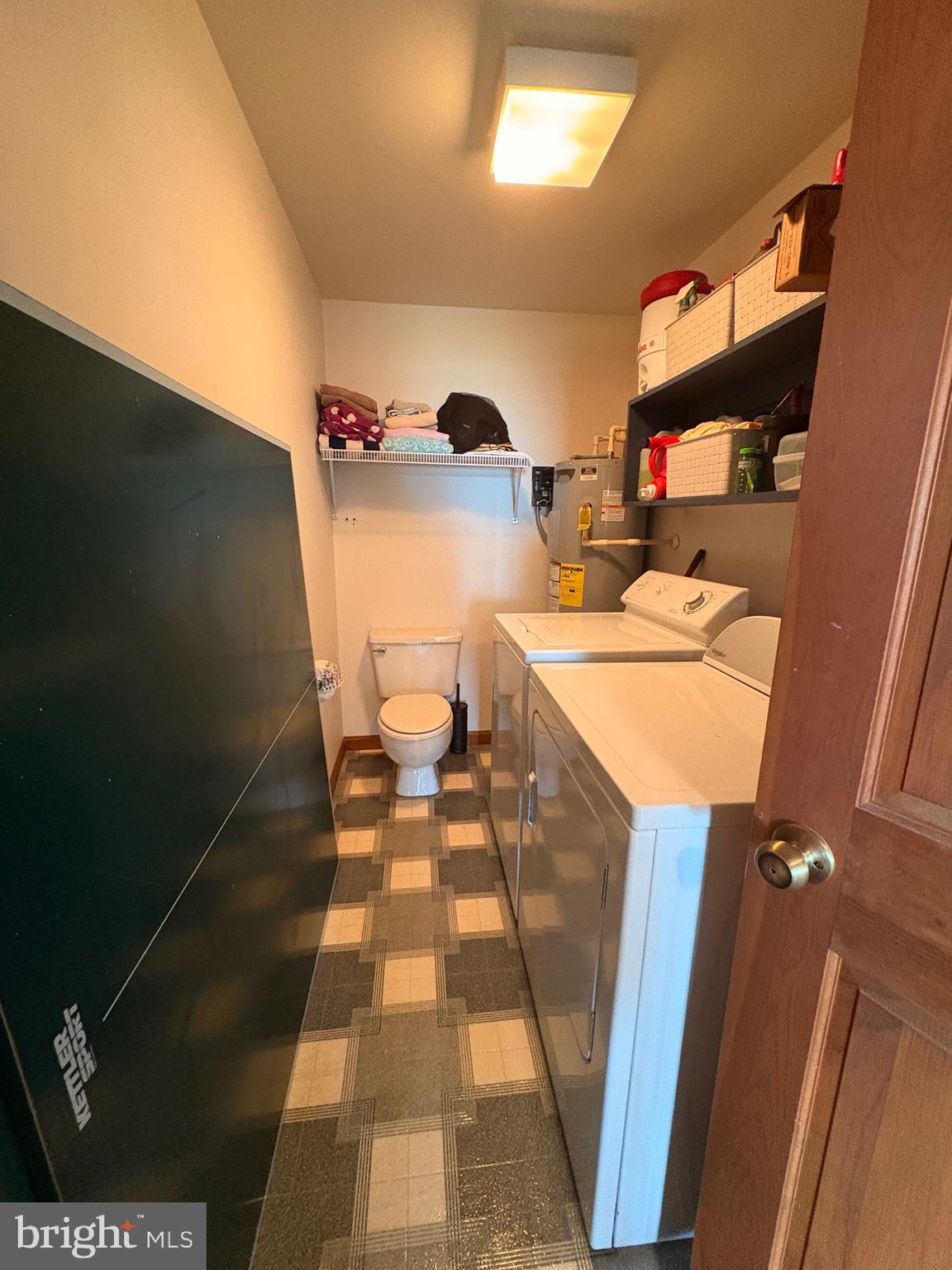 20949 Somers Road Ewell, MD 21824 - Photo 29 of 55 Laundry room