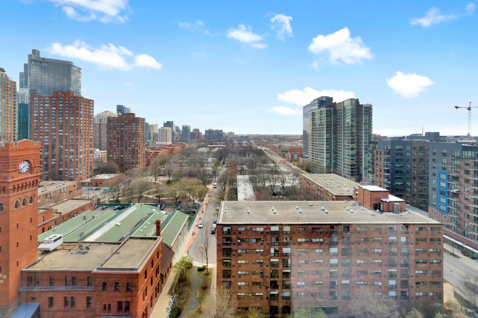 780 South Federal Street, Unit 1210 Chicago, IL 60605 - Photo 14 of 20 a view of a city