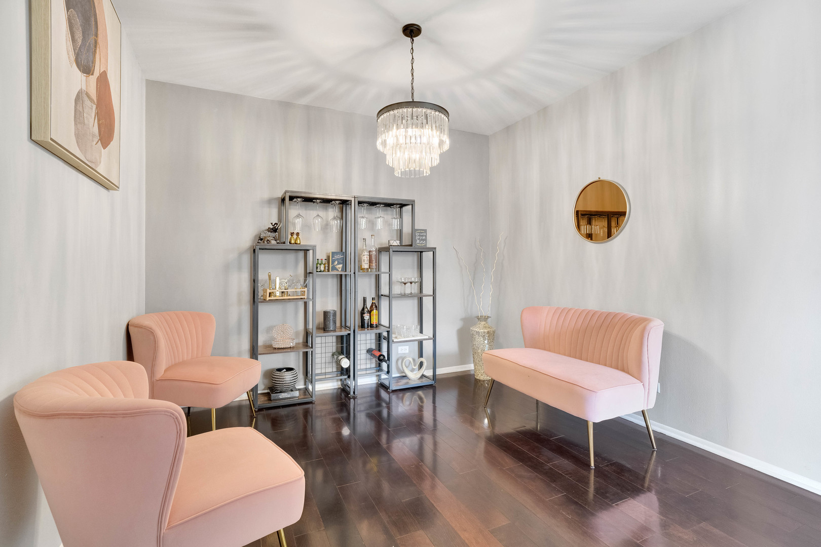 780 South Federal Street, Unit 1210 Chicago, IL 60605 - Photo 10 of 20 a dining room with furniture a chandelier and wooden floor
