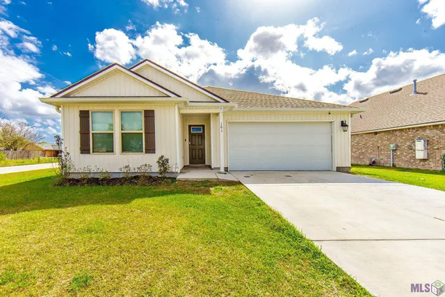 $245,000 | 101 Lola Drive, Thibodaux, LA 70301
