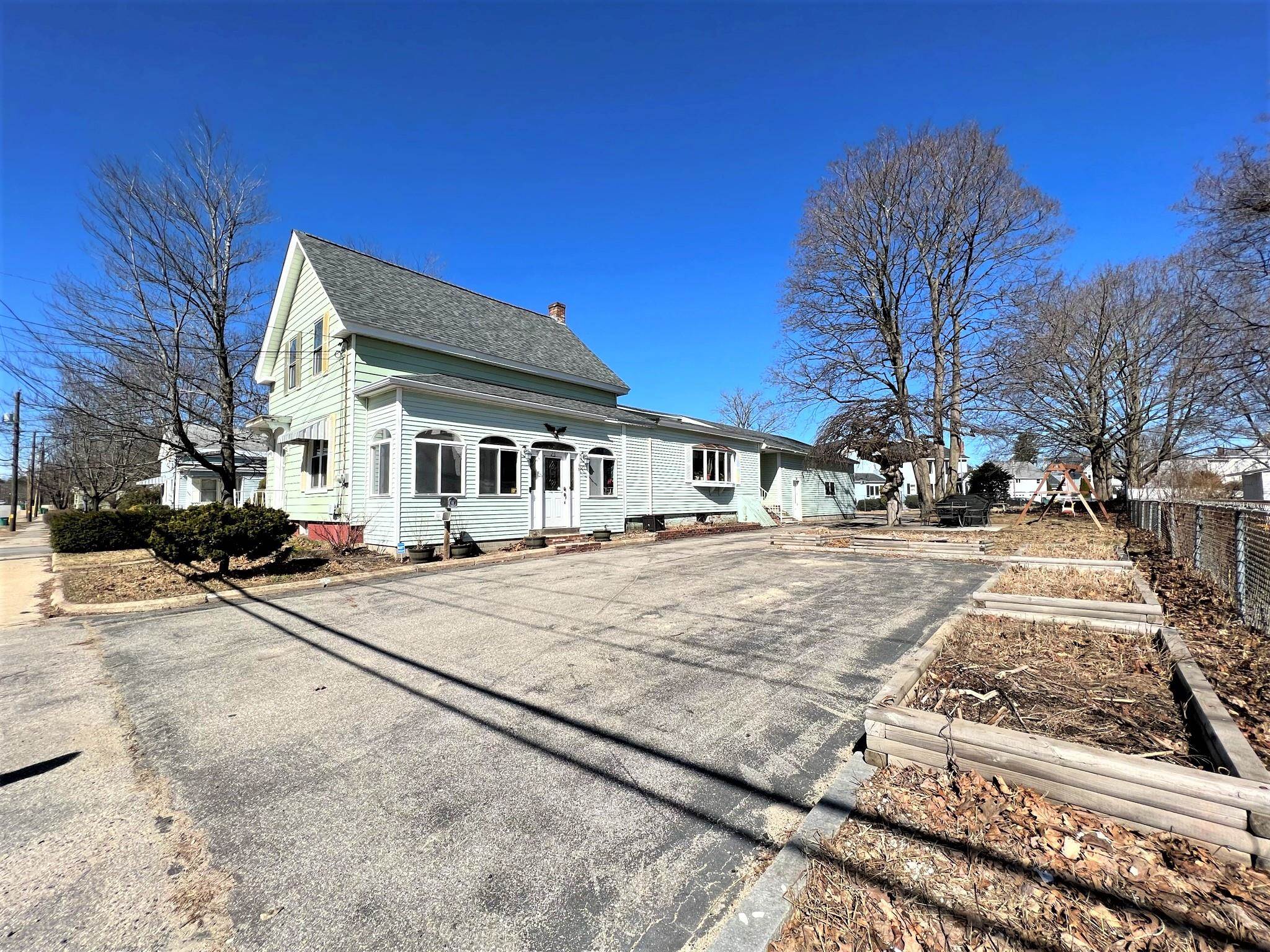 25 Walnut Street Rochester, NH 03867 - Photo 29 of 32