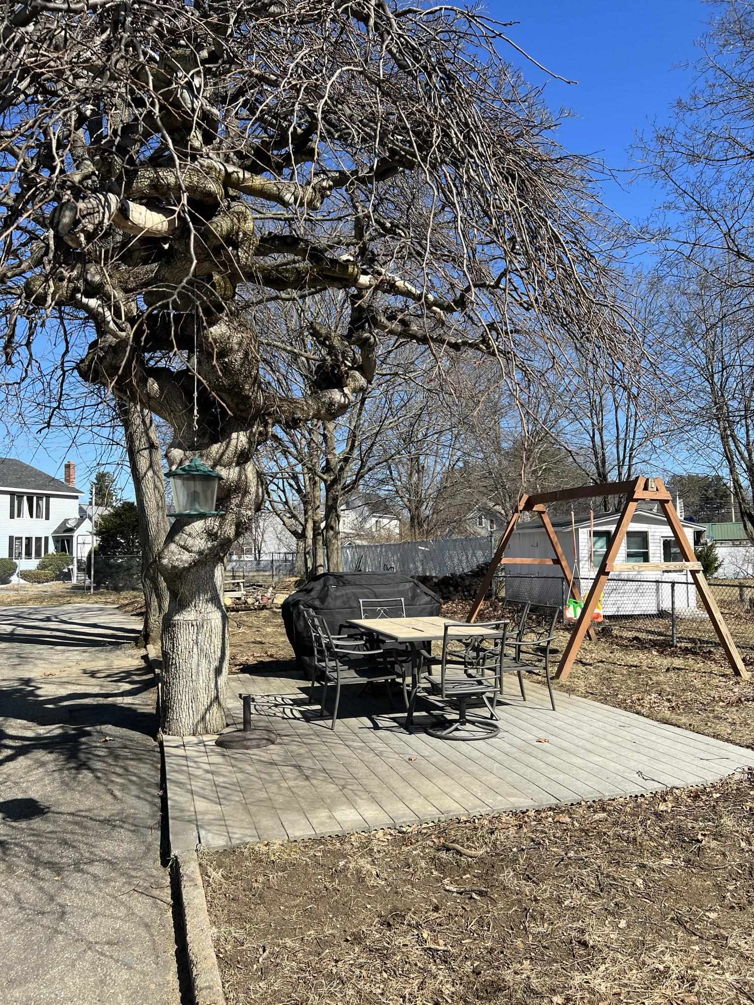 25 Walnut Street Rochester, NH 03867 - Photo 3 of 32