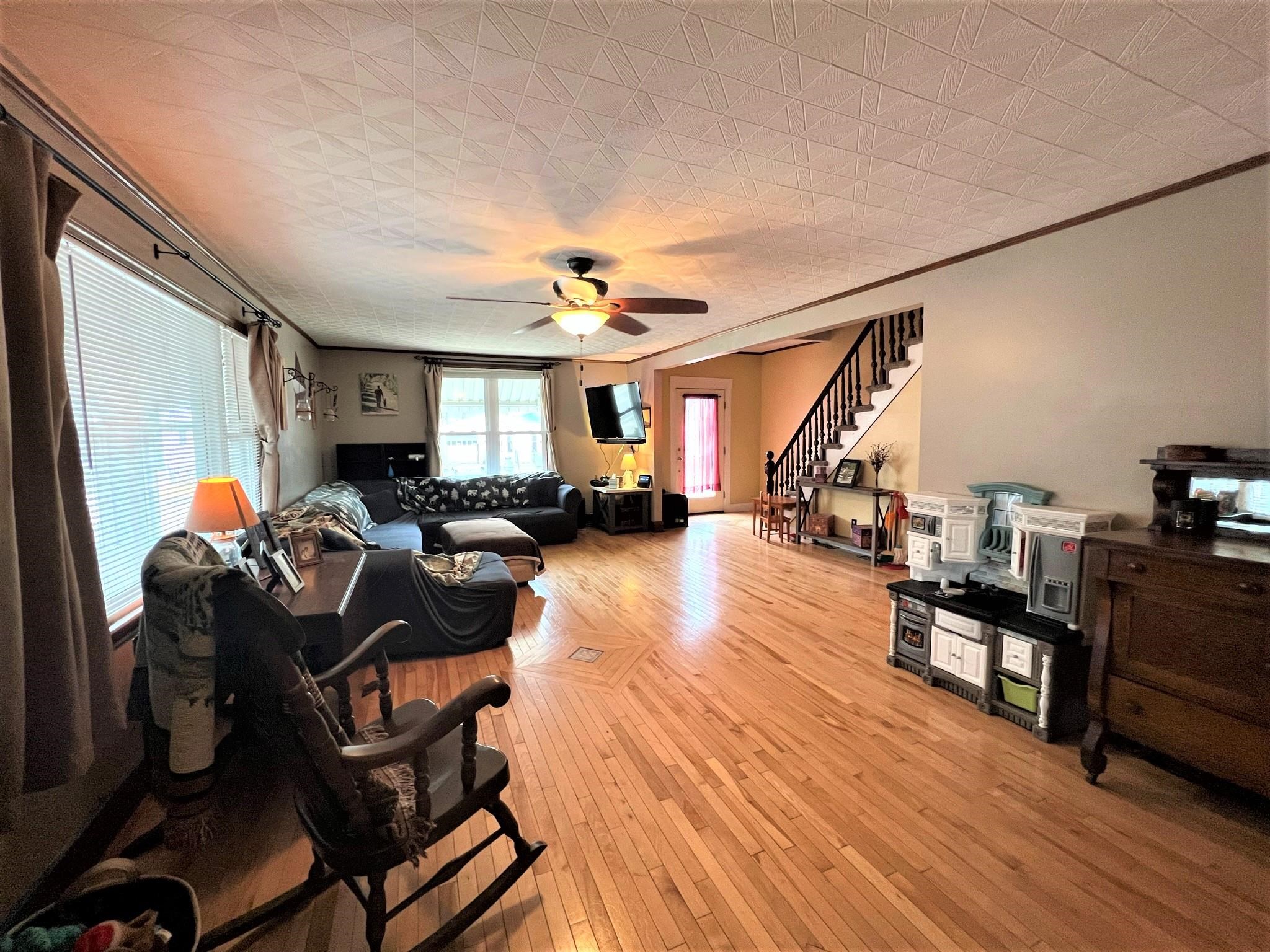 25 Walnut Street Rochester, NH 03867 - Photo 7 of 32