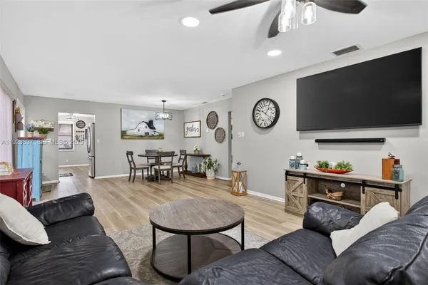 $379,900 | 4409 Cordia Circle, Coconut Creek, FL 33066