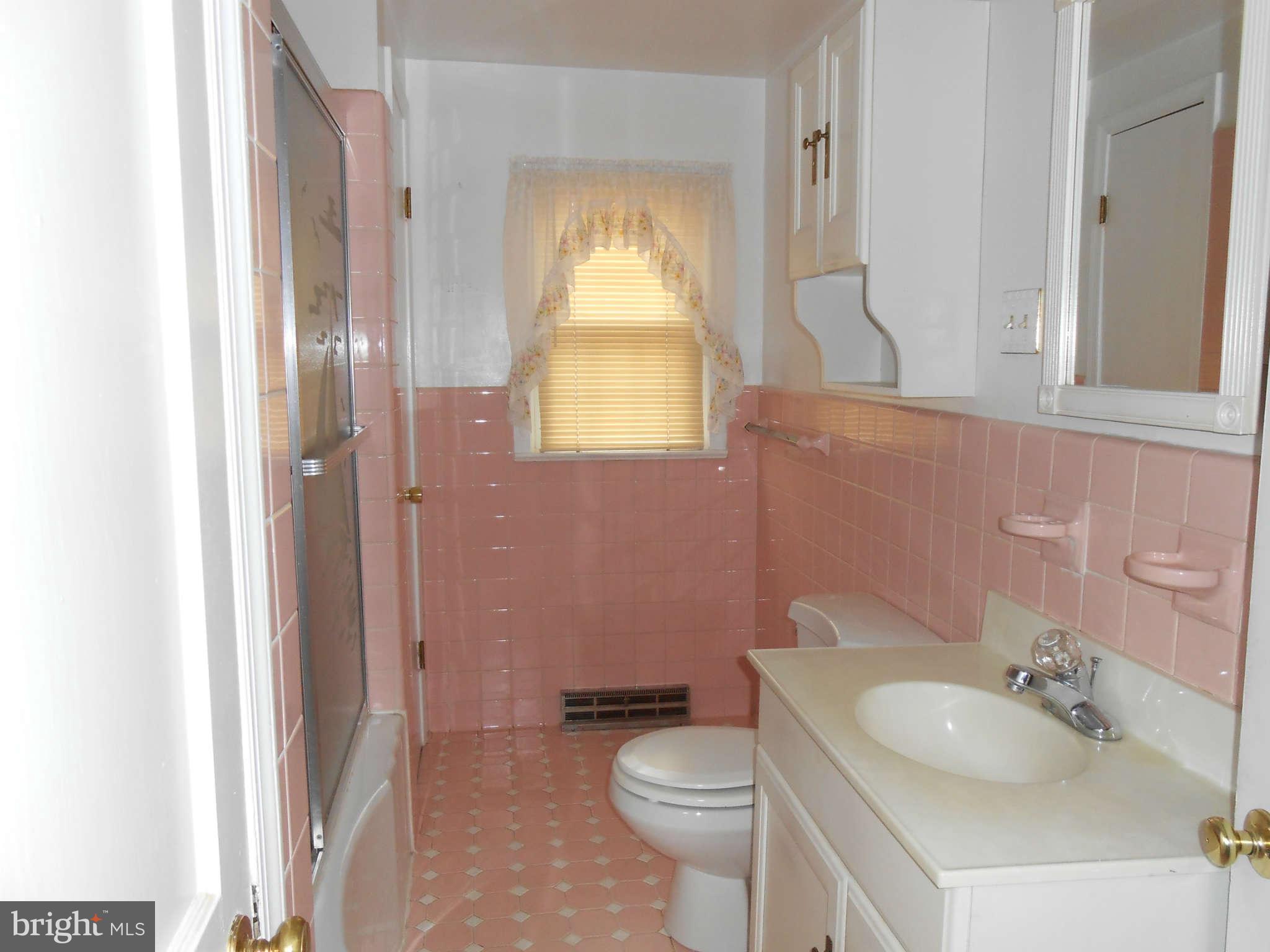 23263 Colton Point Road Avenue, MD 20609 - Photo 11 of 12 Bath