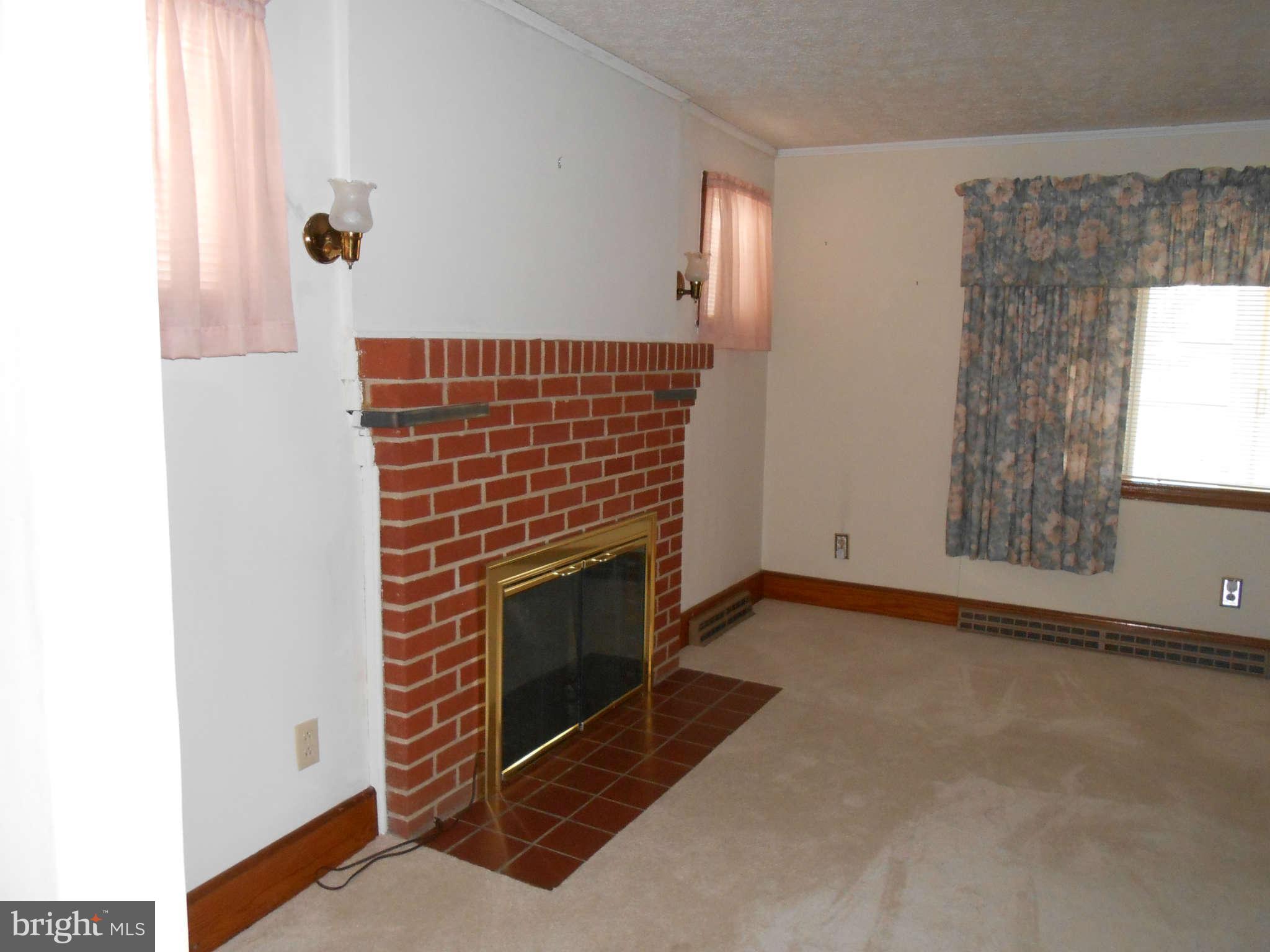 23263 Colton Point Road Avenue, MD 20609 - Photo 4 of 12 Living Room