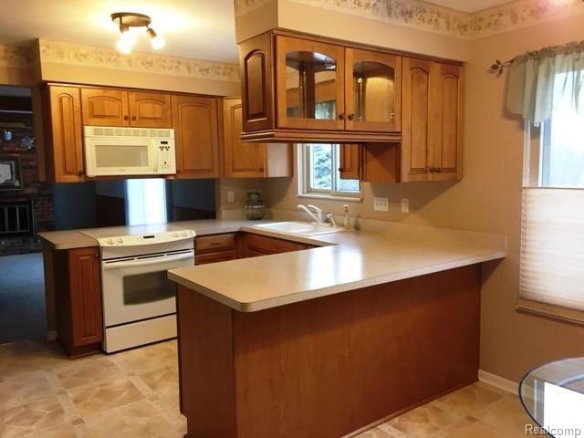 6484 East River Road Flushing, MI 48433 - Photo 7 of 10