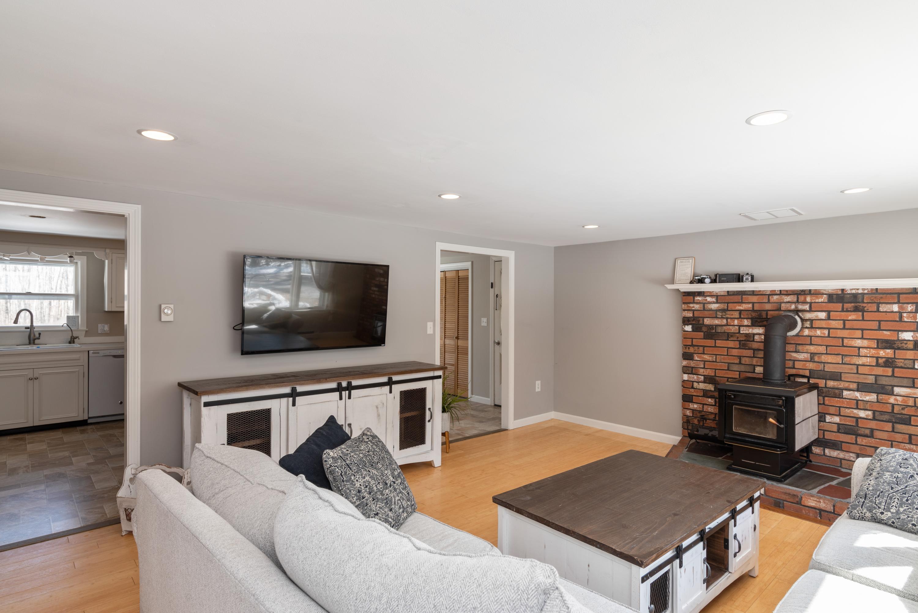389 Maguire Road Kennebunk, ME 04043 - Photo 21 of 32 21389maguiredr2021hires