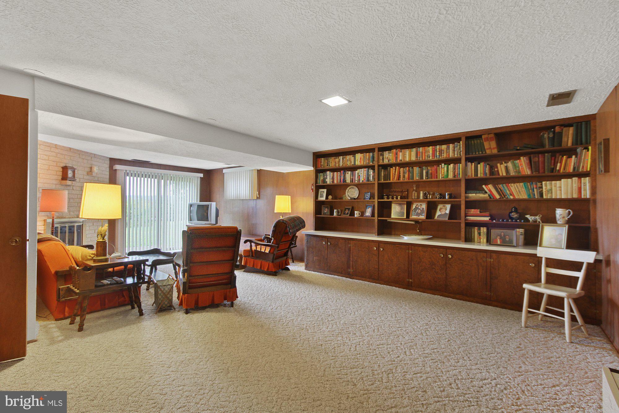 3435 Kingston Road York, PA 17402 - Photo 19 of 25 Gallery Image 19