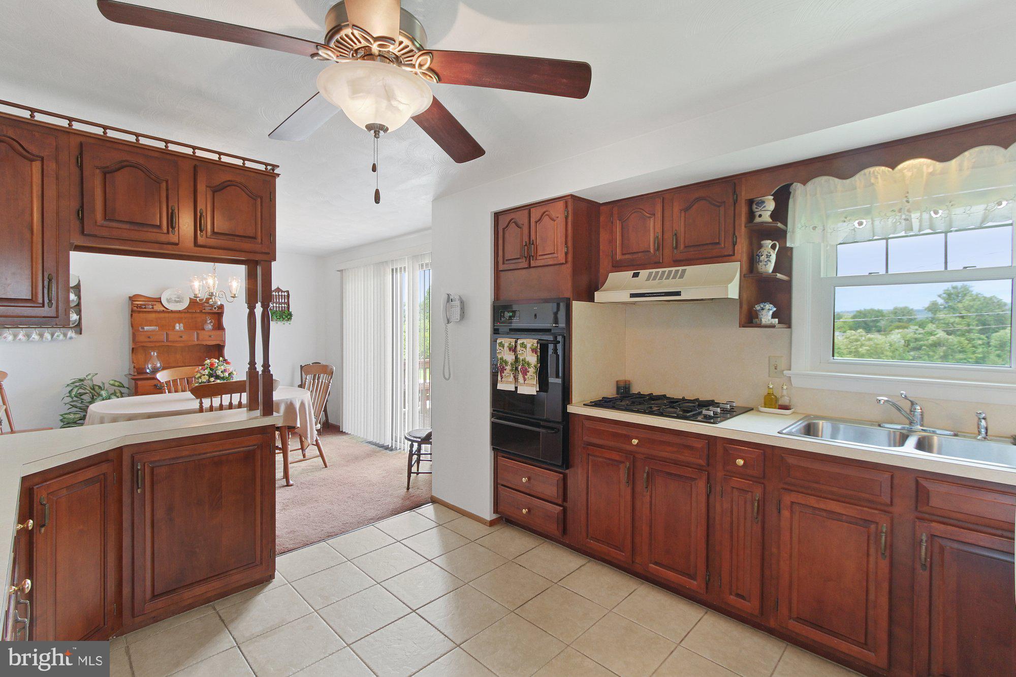 3435 Kingston Road York, PA 17402 - Photo 3 of 25 Gallery Image 3