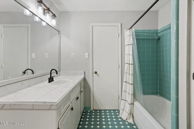 $299,000 | 1405 Riverwood Drive, Jackson, MS 39211