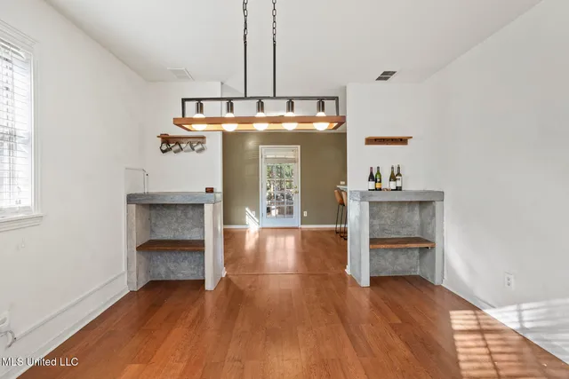 $299,000 | 1405 Riverwood Drive, Jackson, MS 39211