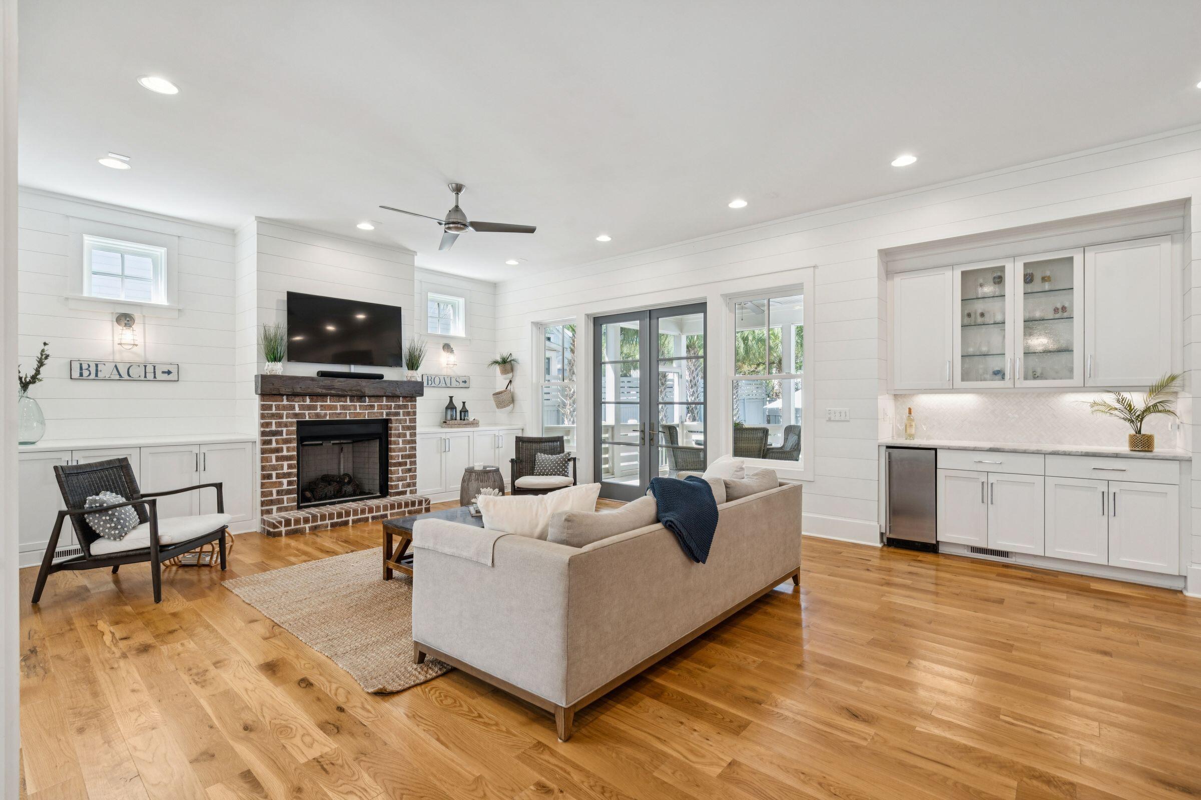 101 Ellis Street Mount Pleasant, SC 29464 - Photo 13 of 79 101EllisSt-KeenEyeMarketing-022