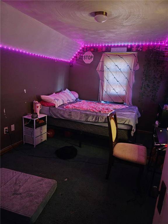 143 Whitestown Road Lyndora, PA 16045 - Photo 10 of 18 a bedroom with a bed and a desk