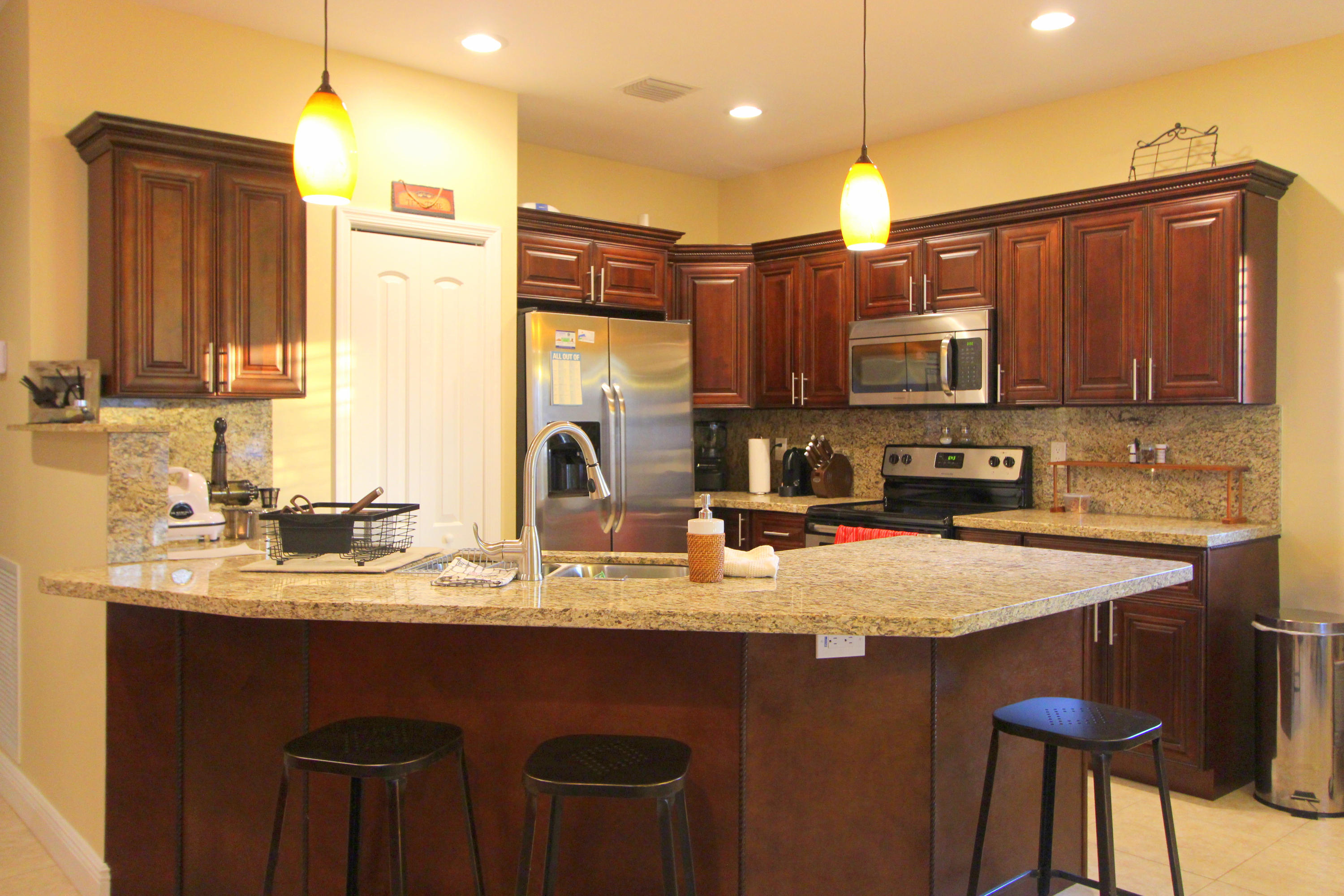 927 Plantation Road Key Largo, FL 33037 - Photo 10 of 24 Kitchen