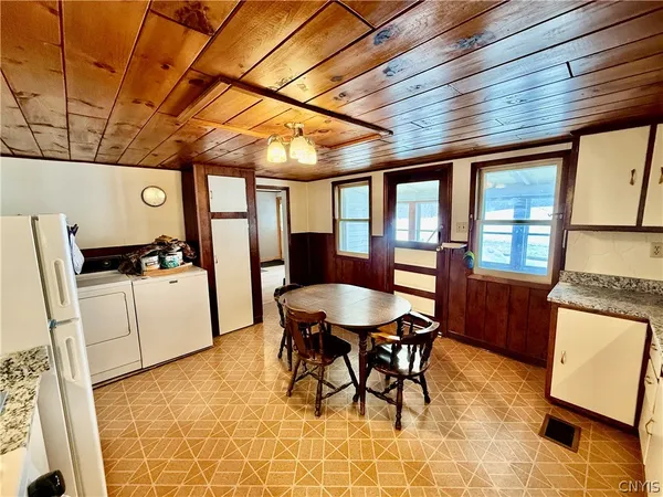$189,500 | 120 Edwards Road, Lacona, NY 13083