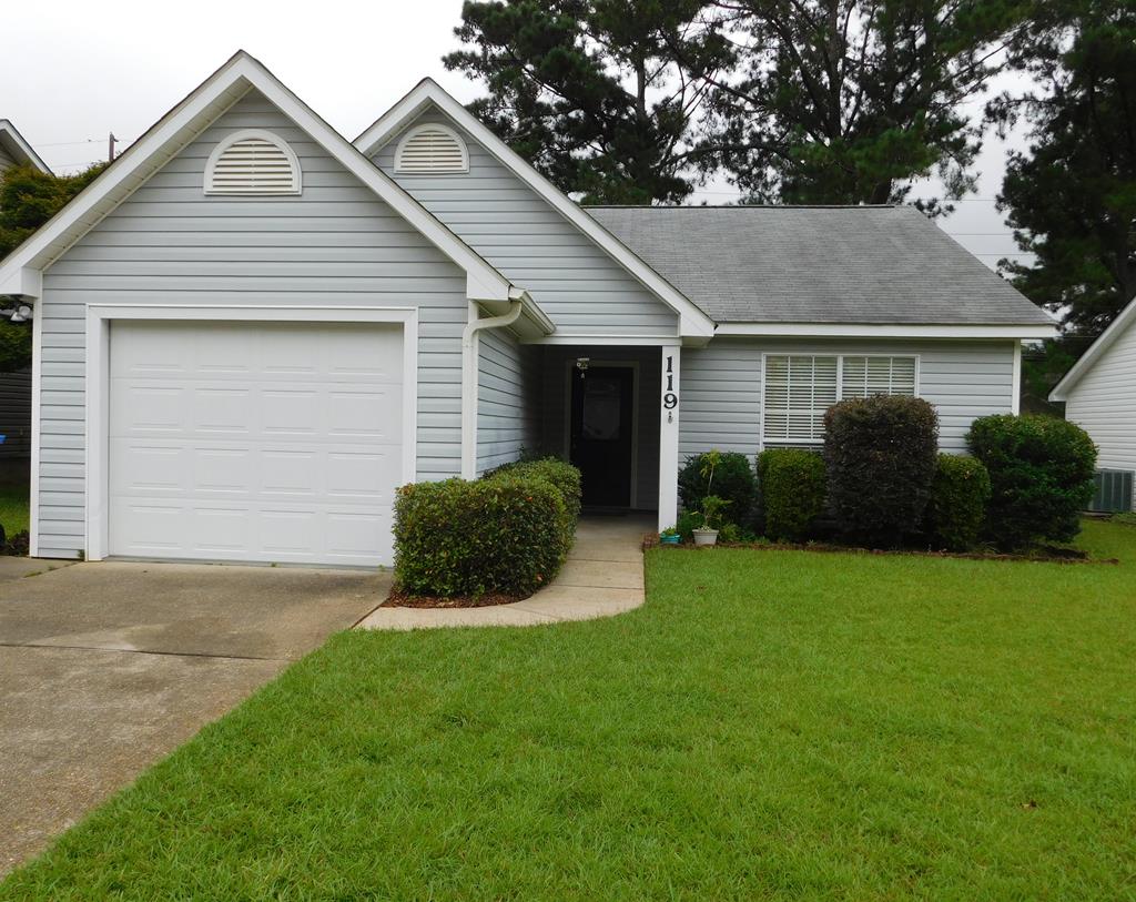 119 Woodleigh Road Dothan, AL 36305 - Photo 1 of 15 Main View