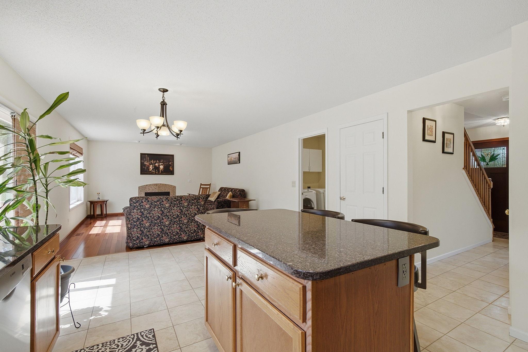 4918 Rusten Road Eagan, MN 55122 - Photo 10 of 58
