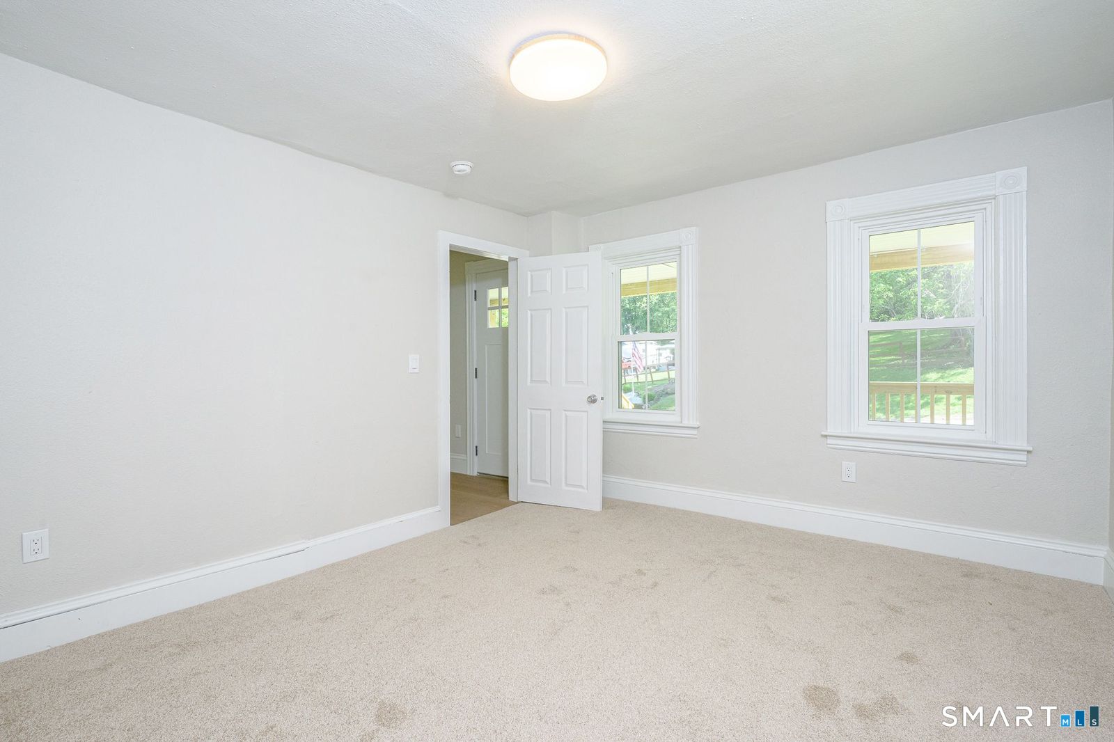 193 East Franklin Street Killingly, CT 06239 - Photo 25 of 30