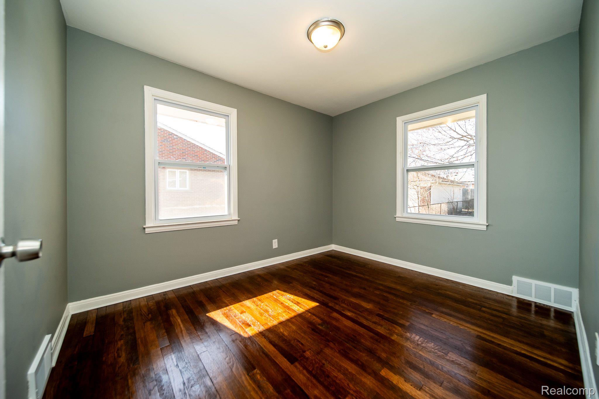 23781 Roxana Avenue Eastpointe, MI 48021 - Photo 40 of 61 Gallery Image 40