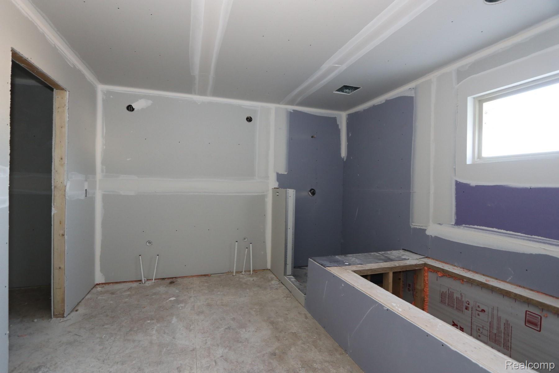 50280 Amberwood Road Canton, MI 48188 - Photo 12 of 15 Manors Lot 115 Master Bath.jpg