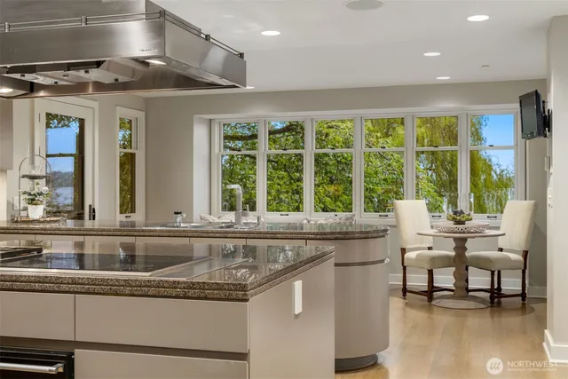 $35,000,000 | Undisclosed Address, Bellevue, WA 98004