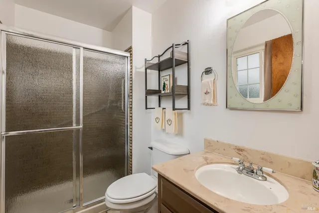 $825,000 | 533 Albert Way, Petaluma, CA 94954